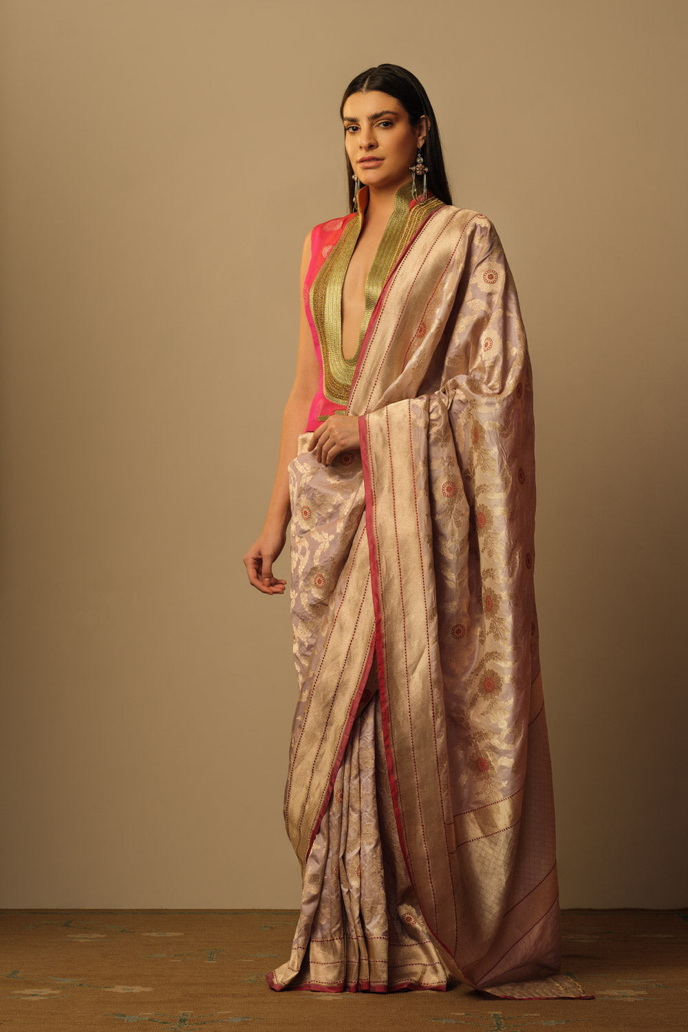 Check tulip flower motif and bel zari saree - image 2
