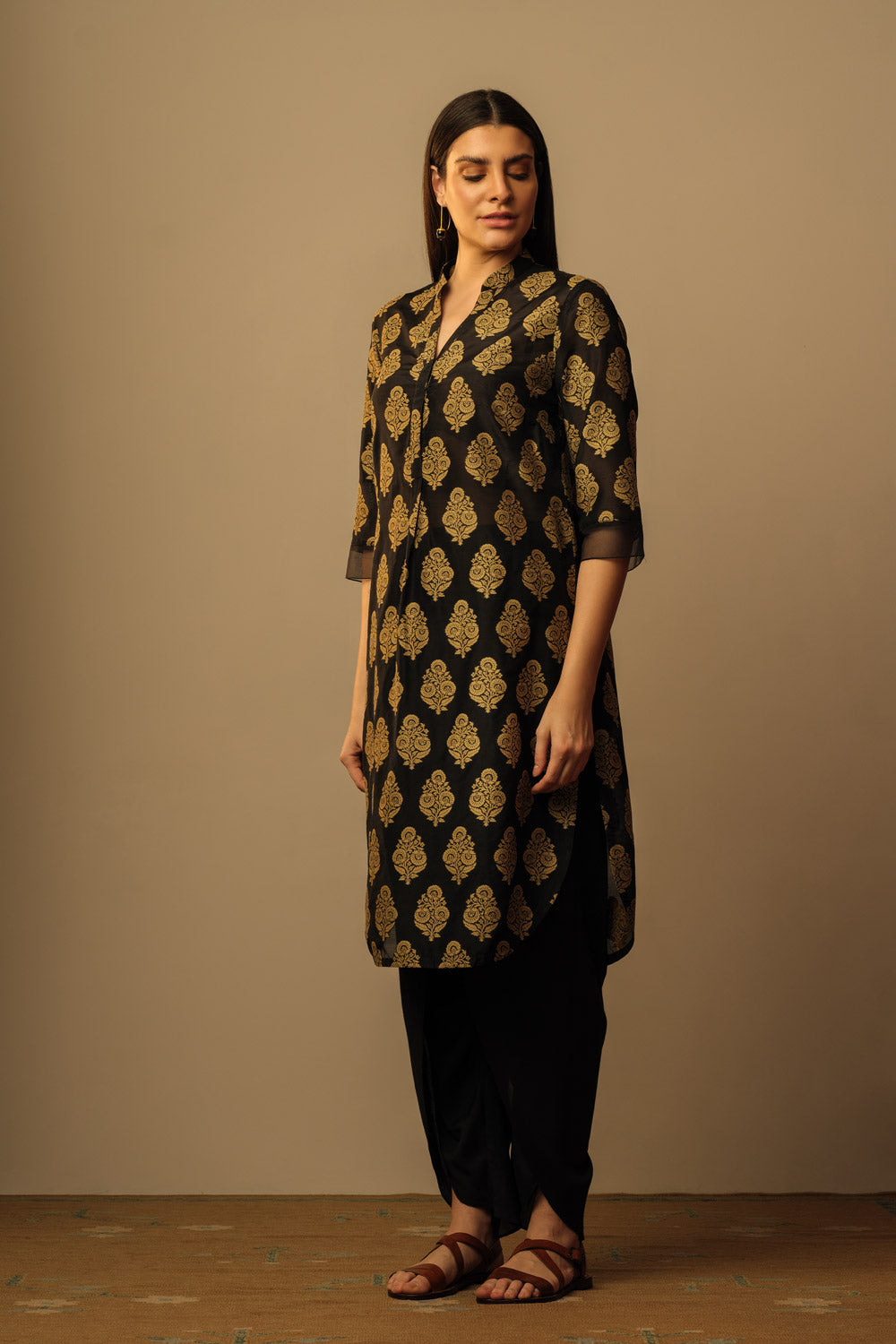 Mughal buti kameez tunic black