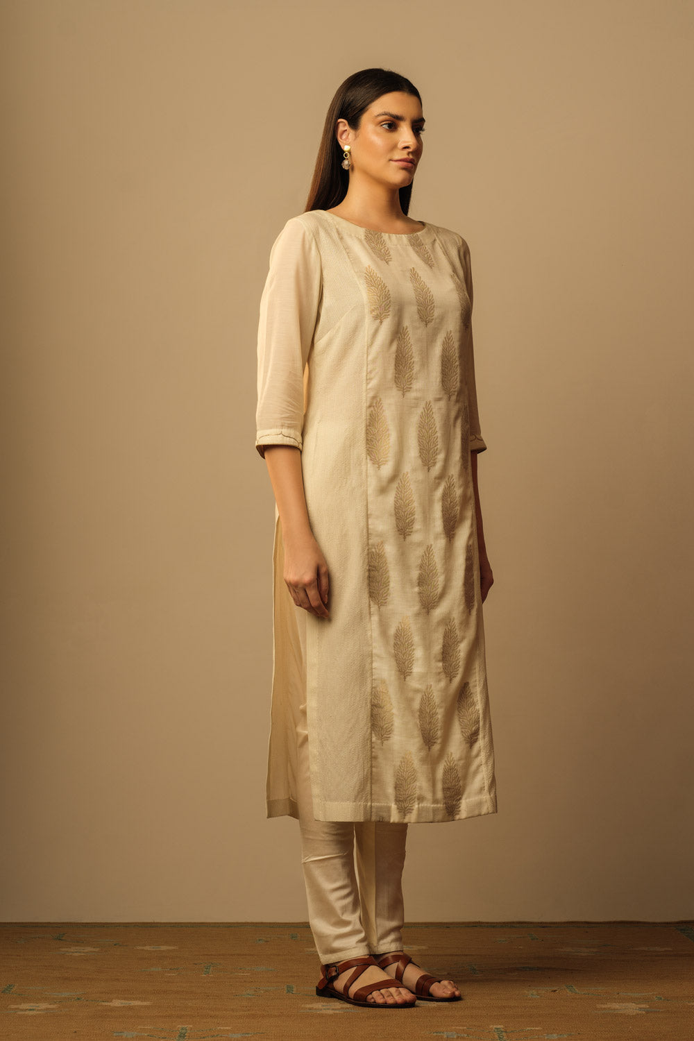Boat neck leaf zari buti panel tunic ivory - image 2