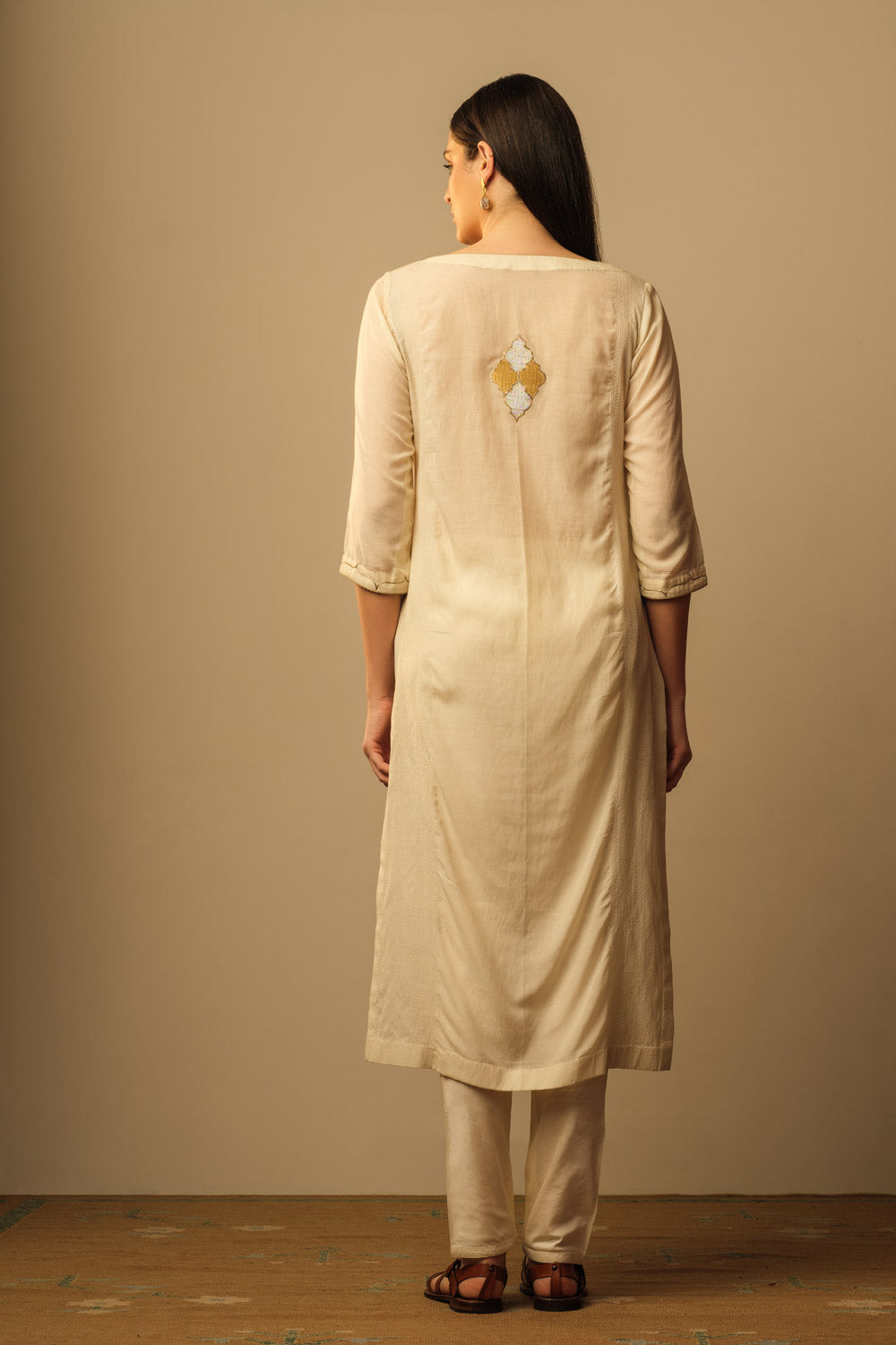 Boat neck leaf zari buti panel tunic ivory - image 3