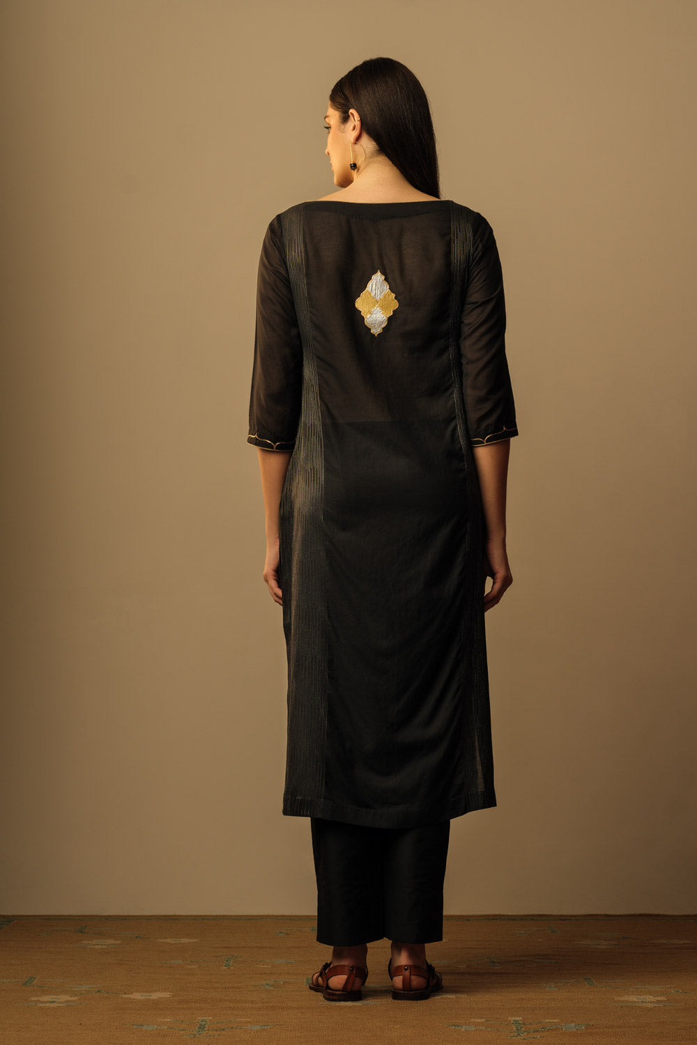 Boat neck brocade panel tunic black carnation motif - image 3